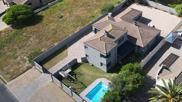 4 Bedroom Property for Sale in Country Club Western Cape